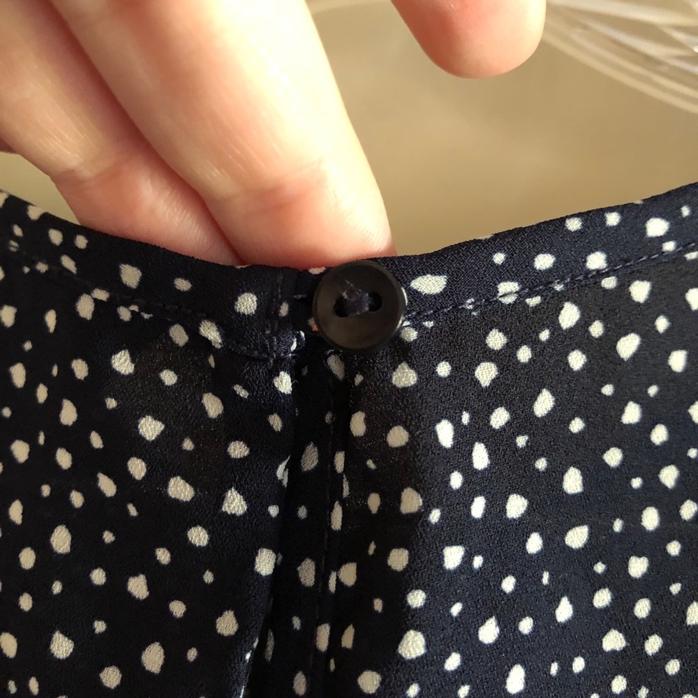 Banana Republic Petite Navy Blue and White Polka Dot Short Sleeve Blouse - Picture 5 of 8